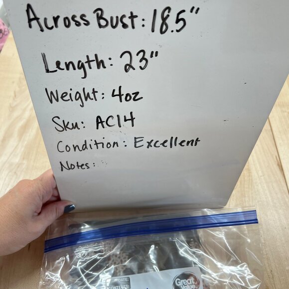 Violet & Claire Black Floral Print Sleeveless Blouse Ruffle Neck Size Small - Picture 12 of 12